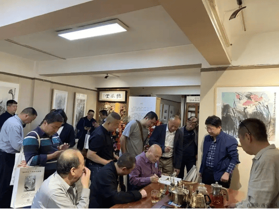 收藏新风尚书画市场迎来瓦力棋牌德风堂拍卖引领(图2)